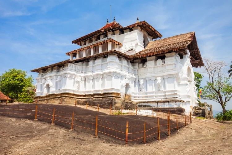 Lankatilaka Vihara